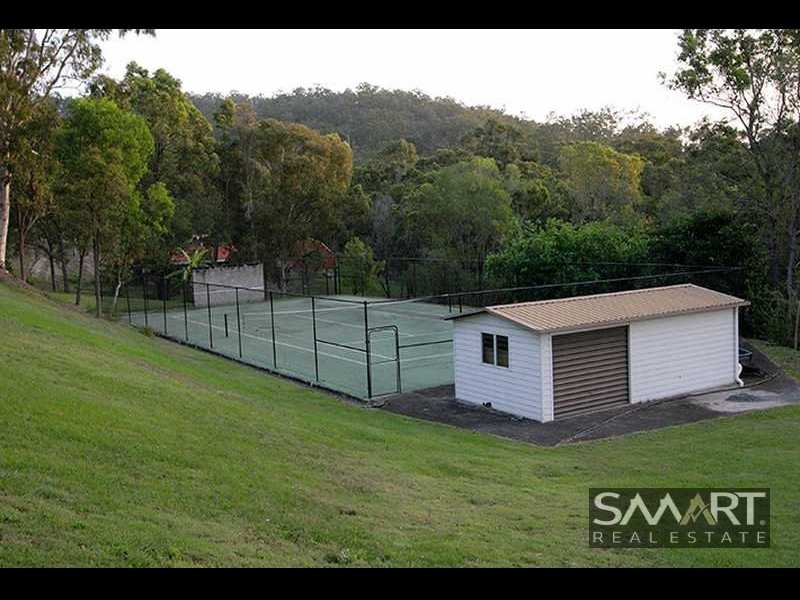 9 Josephine Terrace, Highland Park QLD 4211