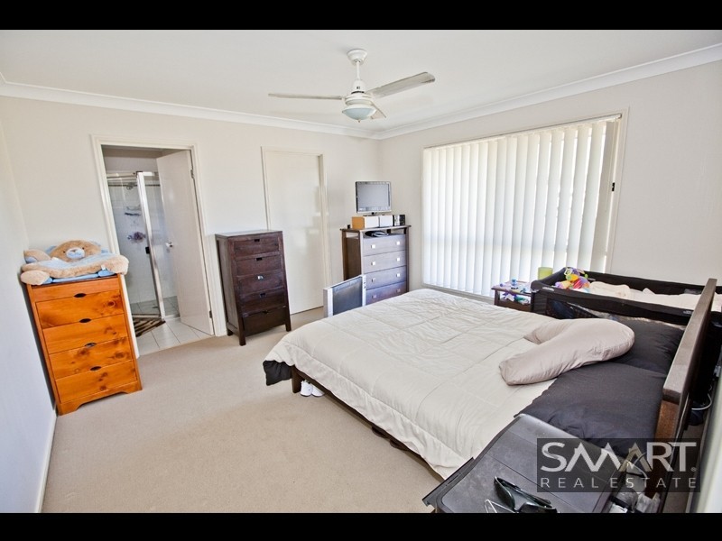 5 Lilyvale Crescent, Ormeau QLD 4208