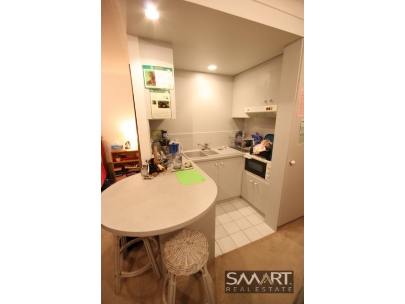 9/15 Weemala Street, Chevron Island QLD 4217