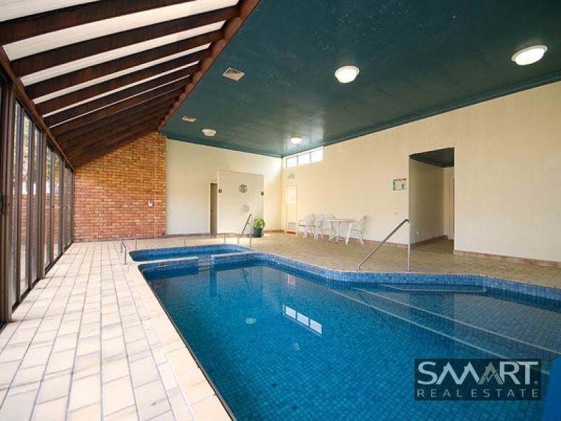 61/172 Barrier Reef Drive, Mermaid Waters QLD 4218