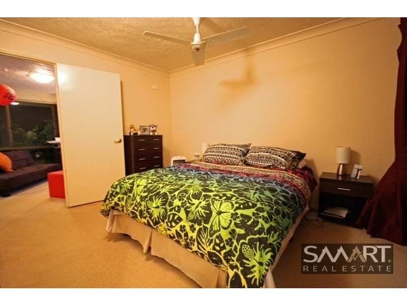 61/172 Barrier Reef Drive, Mermaid Waters QLD 4218