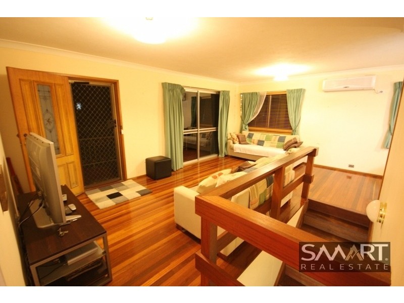 14 Ashton Street, Labrador QLD 4215