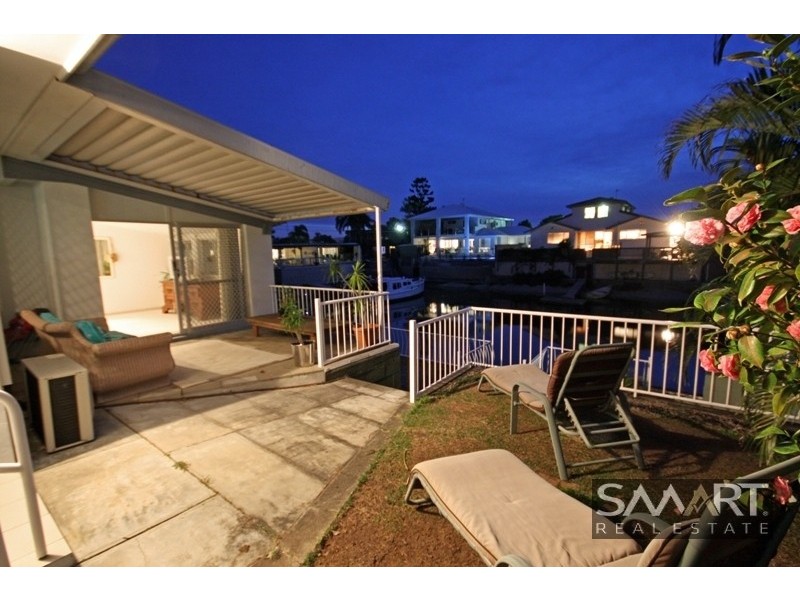 3 Winter Haven Key, Broadbeach Waters QLD 4218