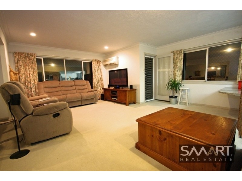 3 Winter Haven Key, Broadbeach Waters QLD 4218