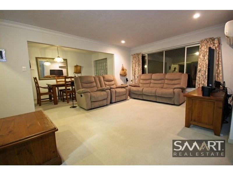 3 Winter Haven Key, Broadbeach Waters QLD 4218