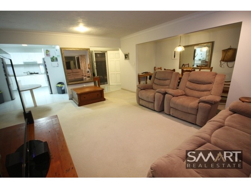 3 Winter Haven Key, Broadbeach Waters QLD 4218