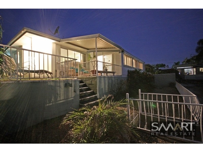 3 Winter Haven Key, Broadbeach Waters QLD 4218
