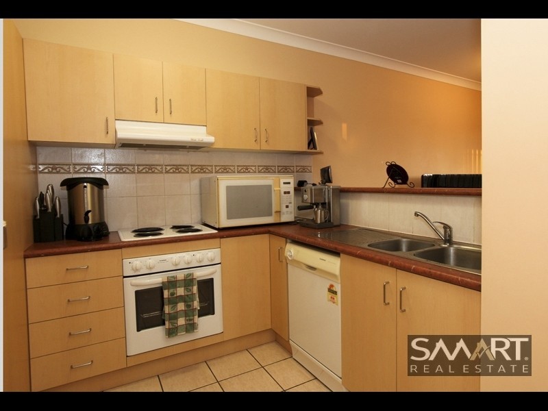 21/152 High Street, Southport QLD 4215