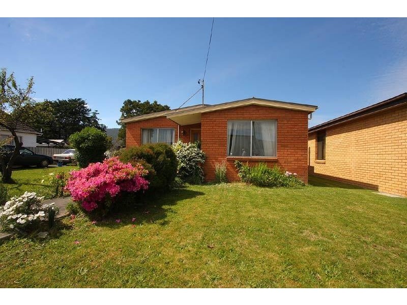 11 Stride Street, Huonville TAS 7109