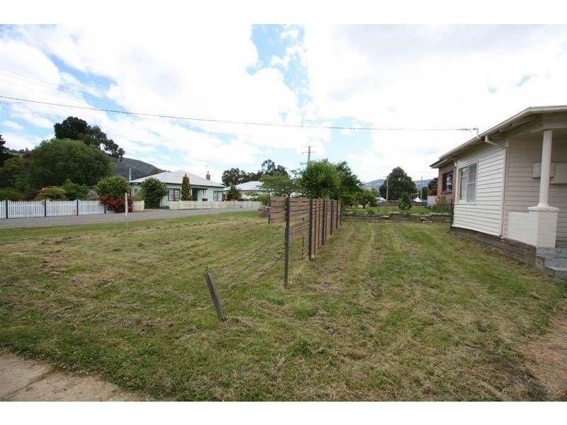 4 Walton Street, Huonville TAS 7109