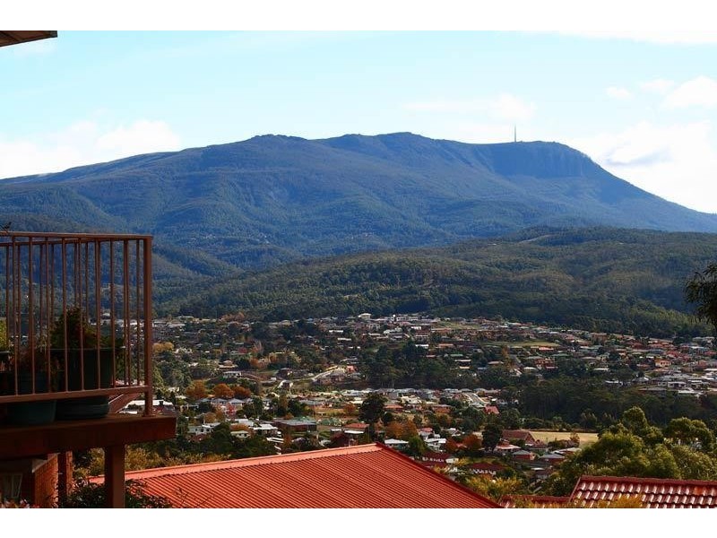 70 Hutchins Street, Kingston TAS 7050