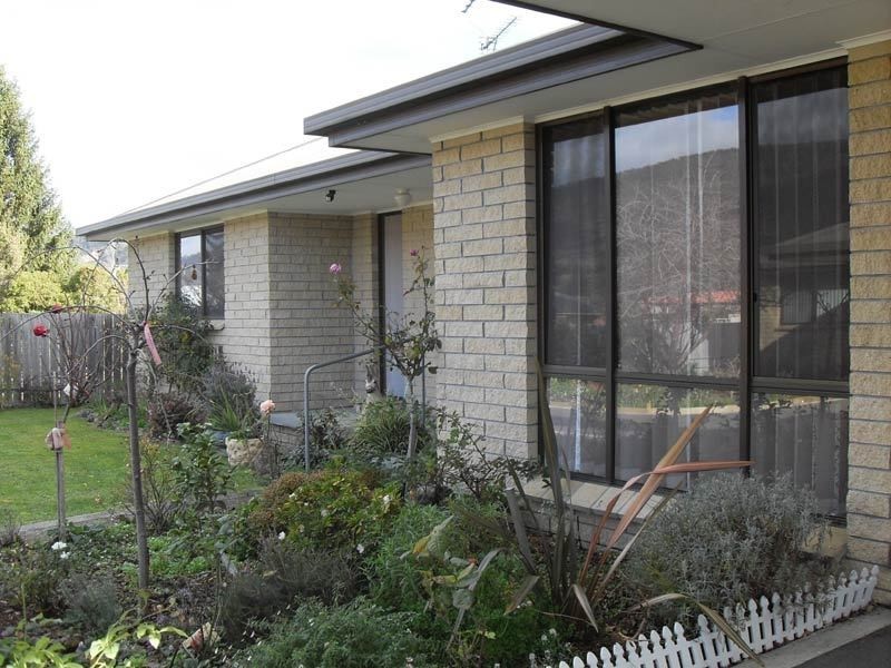 Unit 7/100 Main Street, Huonville TAS 7109