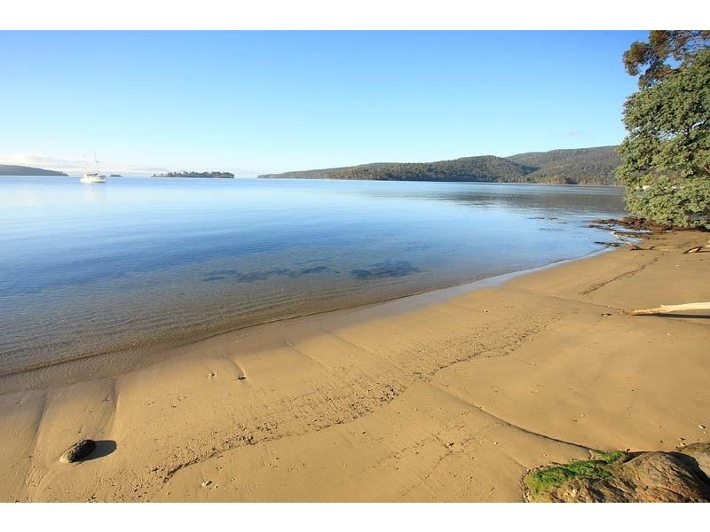 4 Haven Street, Dover TAS 7117