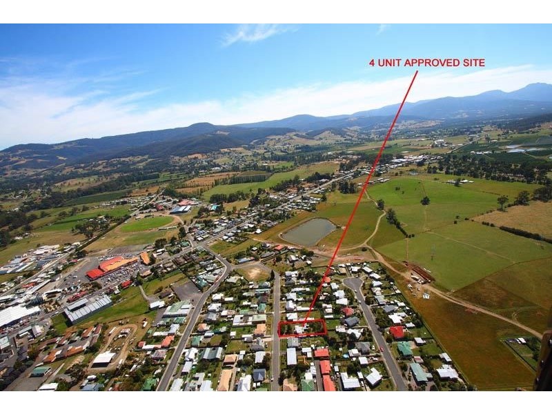 6 Oak Street, Huonville TAS 7109