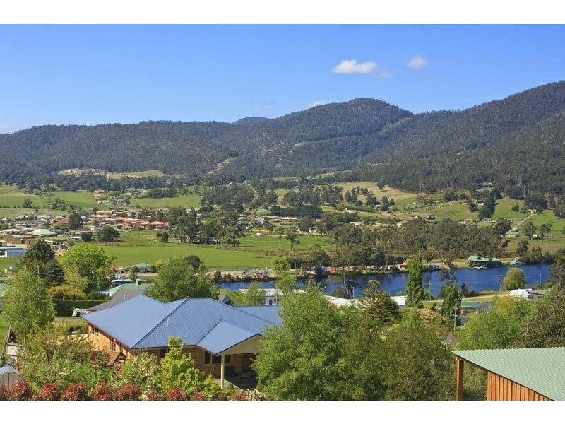 18 Scenic Hill Road, Huonville TAS 7109