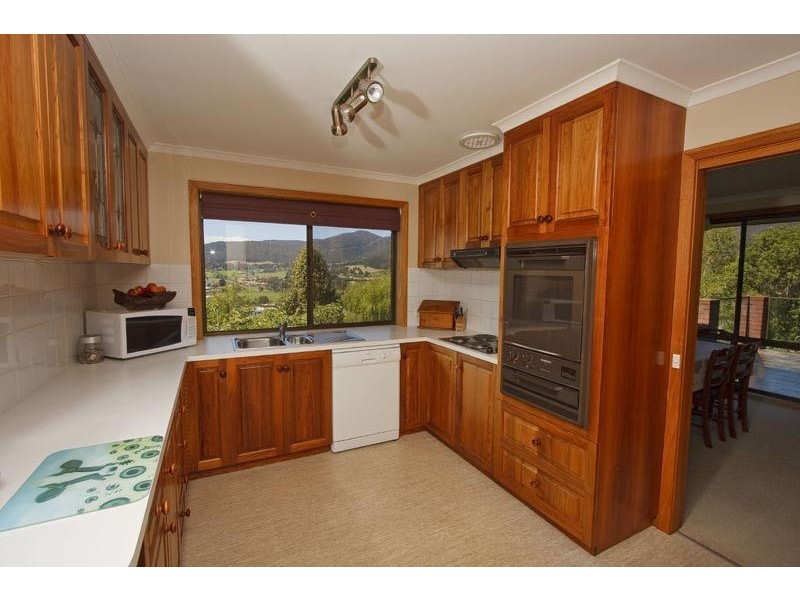18 Scenic Hill Road, Huonville TAS 7109