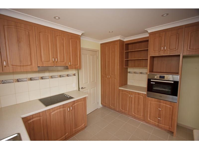 8 Plum Tree Close, Huonville TAS 7109
