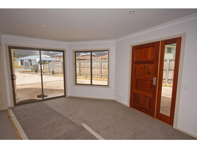 8 Plum Tree Close, Huonville TAS 7109
