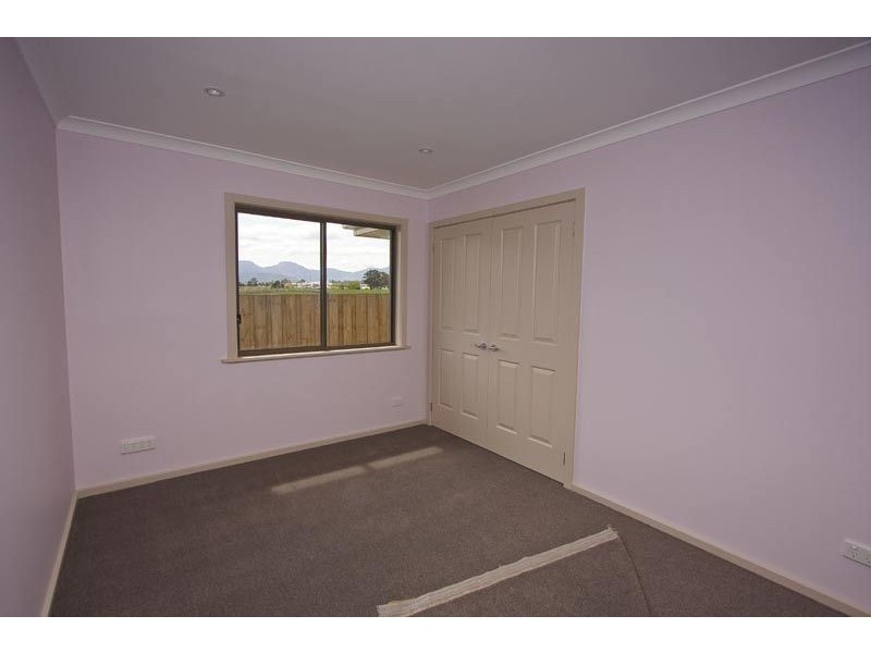 8 Plum Tree Close, Huonville TAS 7109
