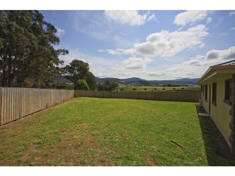 8 Plum Tree Close, Huonville TAS 7109