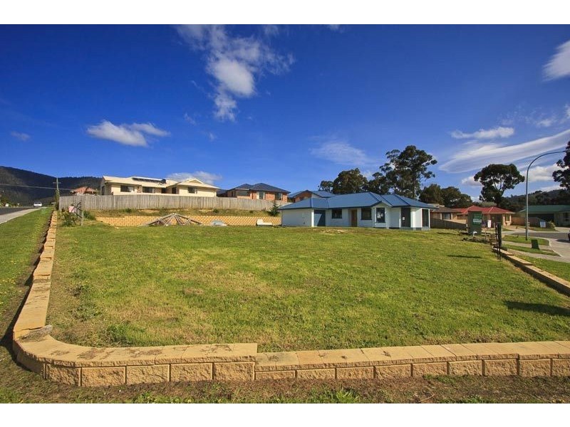 1 Plum Tree Close, Huonville TAS 7109