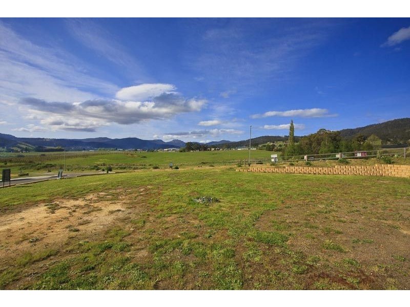 1 Plum Tree Close, Huonville TAS 7109