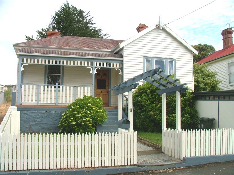 11 Brownell Street, Geeveston TAS 7116