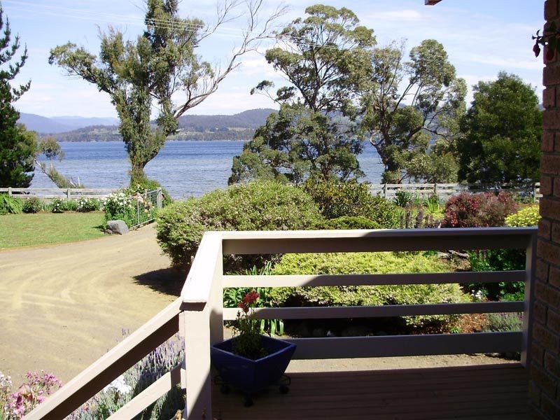 23 Abels Bay Road, Deep Bay TAS 7112