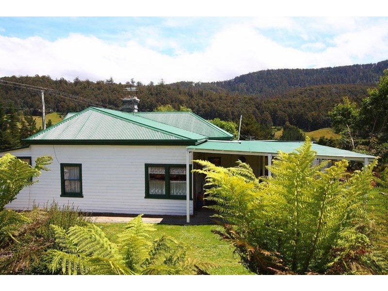 39 POLICE POINT ROAD, Police Point TAS 7116
