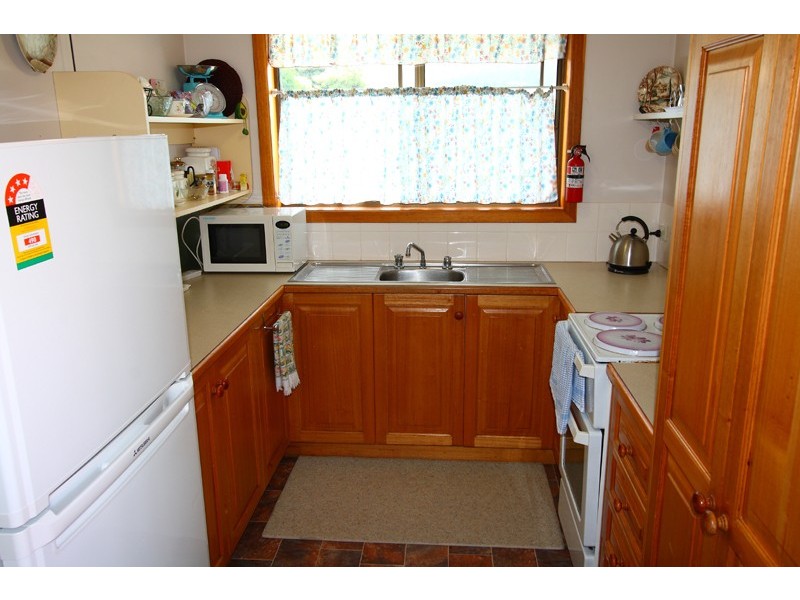 8b Acacia Street, Huonville TAS 7109