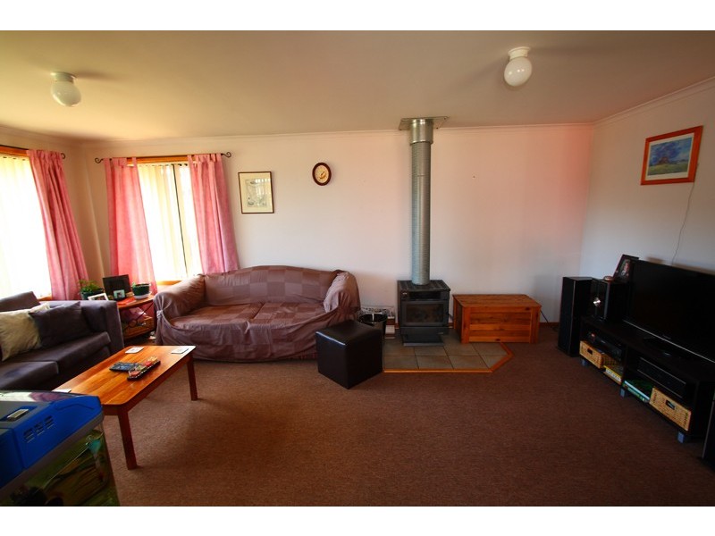 8b Acacia Street, Huonville TAS 7109