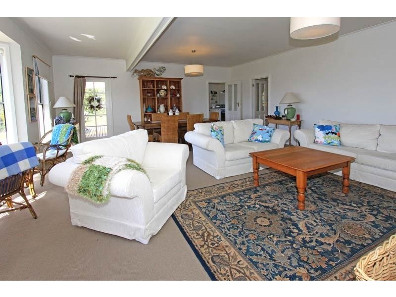 89 Graces Road, Glaziers Bay TAS 7109