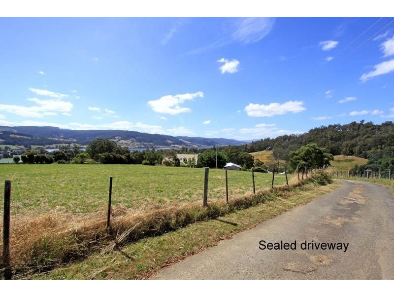 89 Graces Road, Glaziers Bay TAS 7109