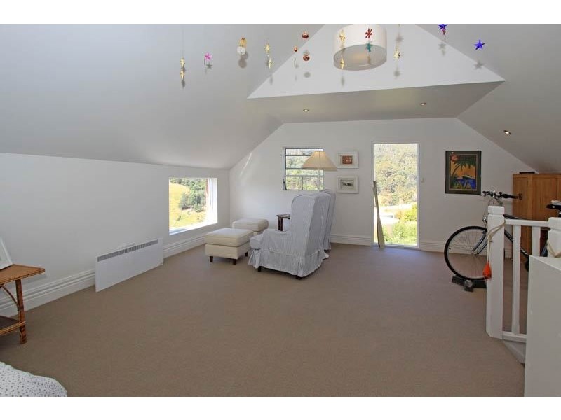 89 Graces Road, Glaziers Bay TAS 7109