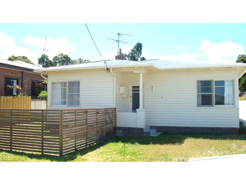 1/4 Walton Street, Huonville TAS 7109