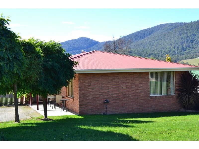 11 Wellington Street, Huonville TAS 7109