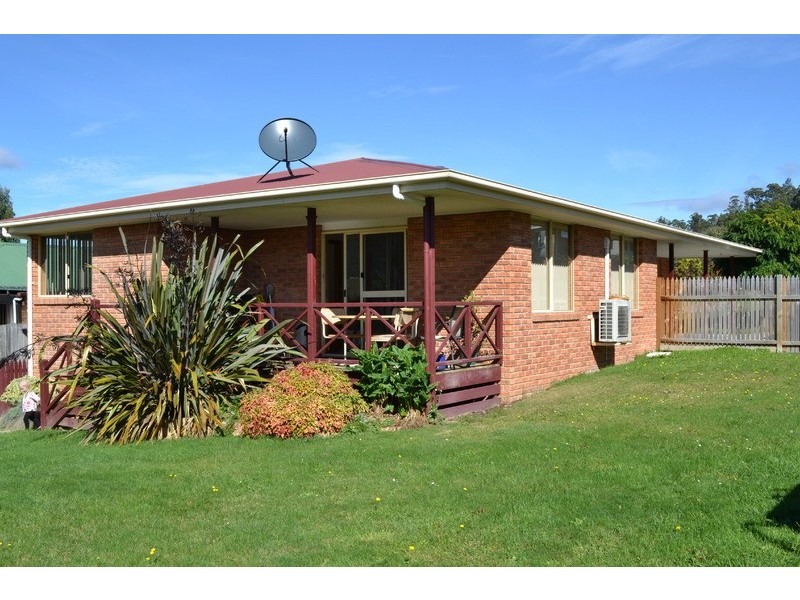 11 Wellington Street, Huonville TAS 7109