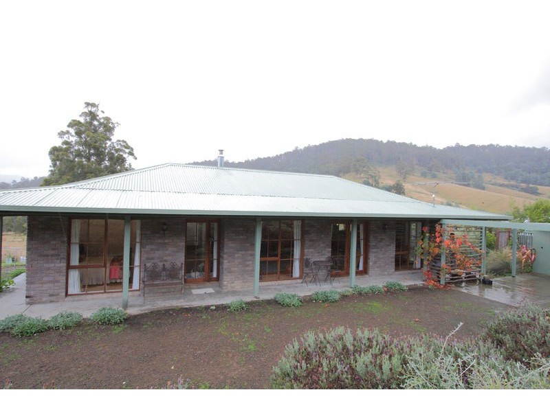 93 Sunday Hill Road, Petcheys Bay TAS 7109