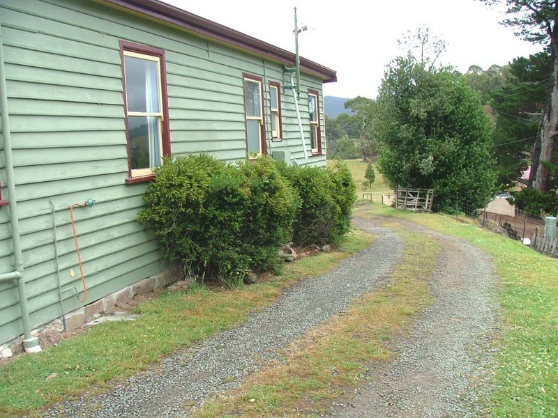 28 Rowes Road, Geeveston TAS 7116