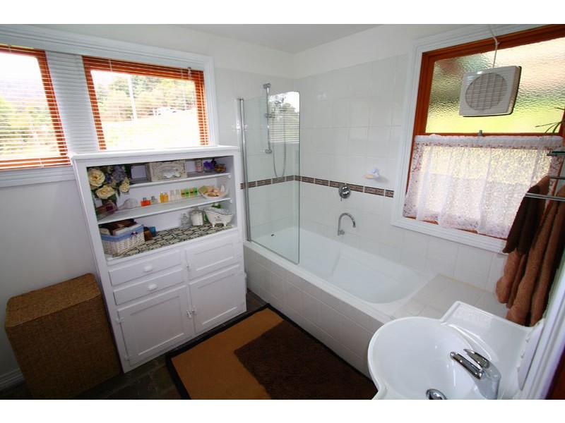 384 Bakers Creek Road, Lucaston TAS 7109