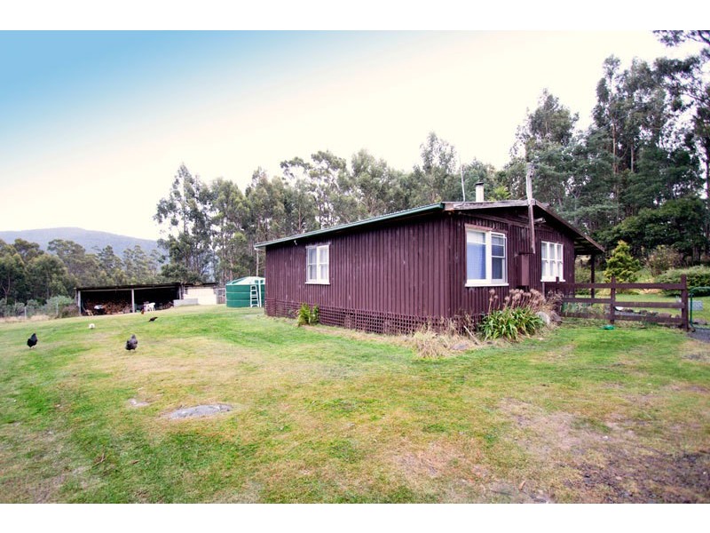 209  Middle Road, Pelverata TAS 7150