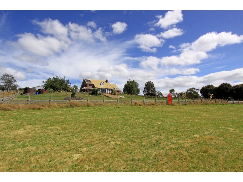 89 Graces Road, Glaziers Bay TAS 7109