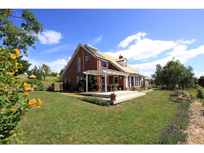 89 Graces Road, Glaziers Bay TAS 7109