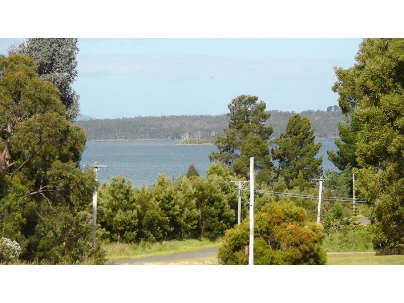 27 Cemetery Road, Dover TAS 7117