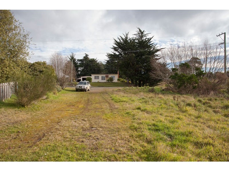 25  Cemetery Road, Dover TAS 7117