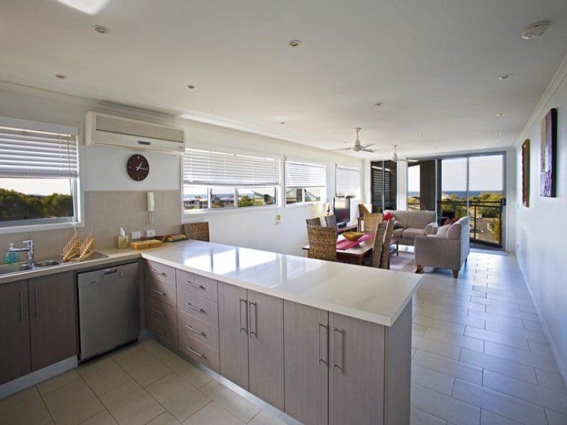 Unit 4/L2 Dolphin Court, Agnes Water QLD 4677