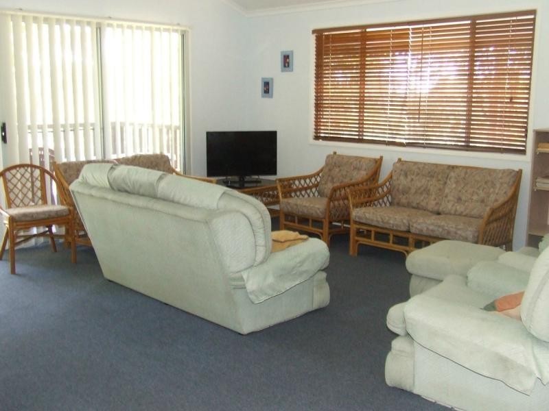 2 Zamia Court, Agnes Water QLD 4677