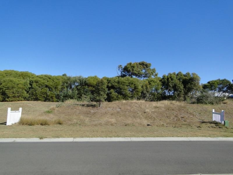 12 Atlantis Boulevard, Agnes Water QLD 4677