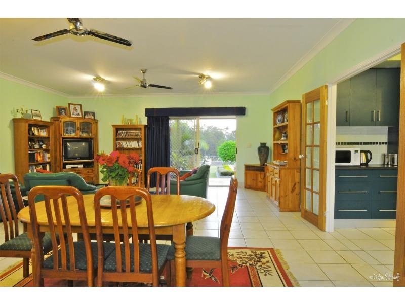 22 Dillon Road, Captain Creek QLD 4677