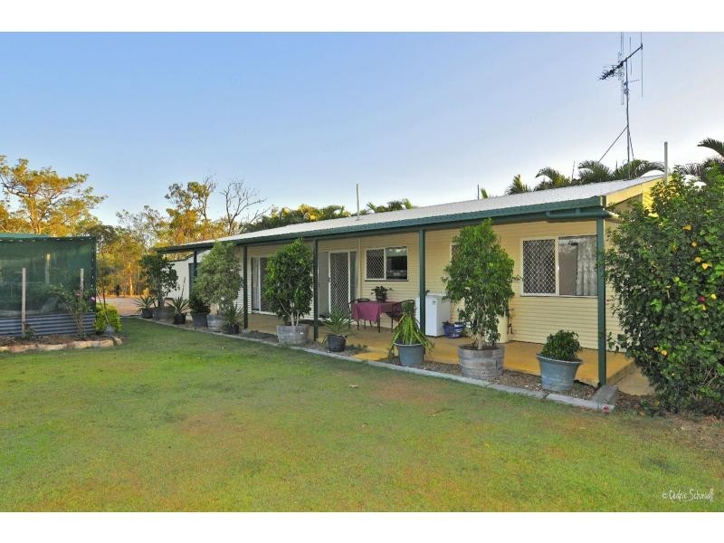 22 Dillon Road, Captain Creek QLD 4677